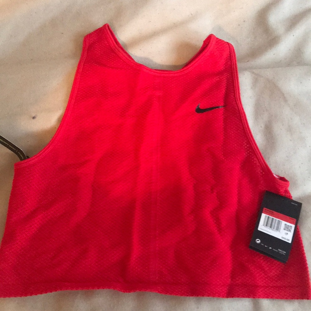 Nike large crop tank top